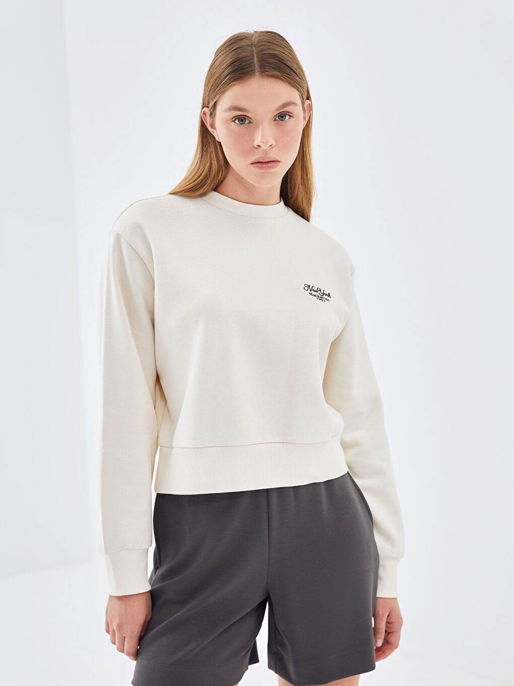 LCW Vision Vanılya Bisiklet Yaka Baskılı Oversize Kadın Sweatshirt