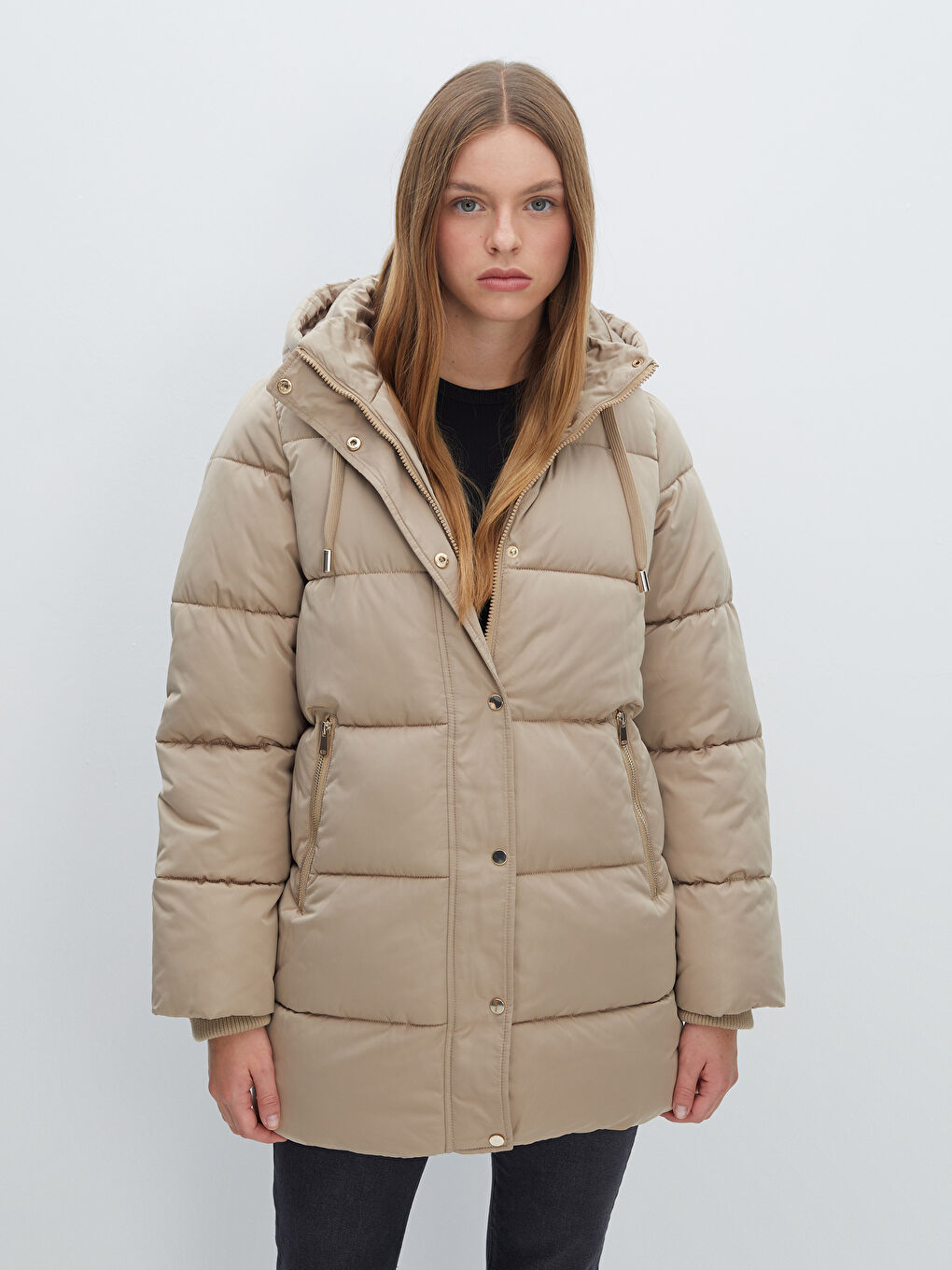Bej Kapüşonlu Kadın Şişme Mont