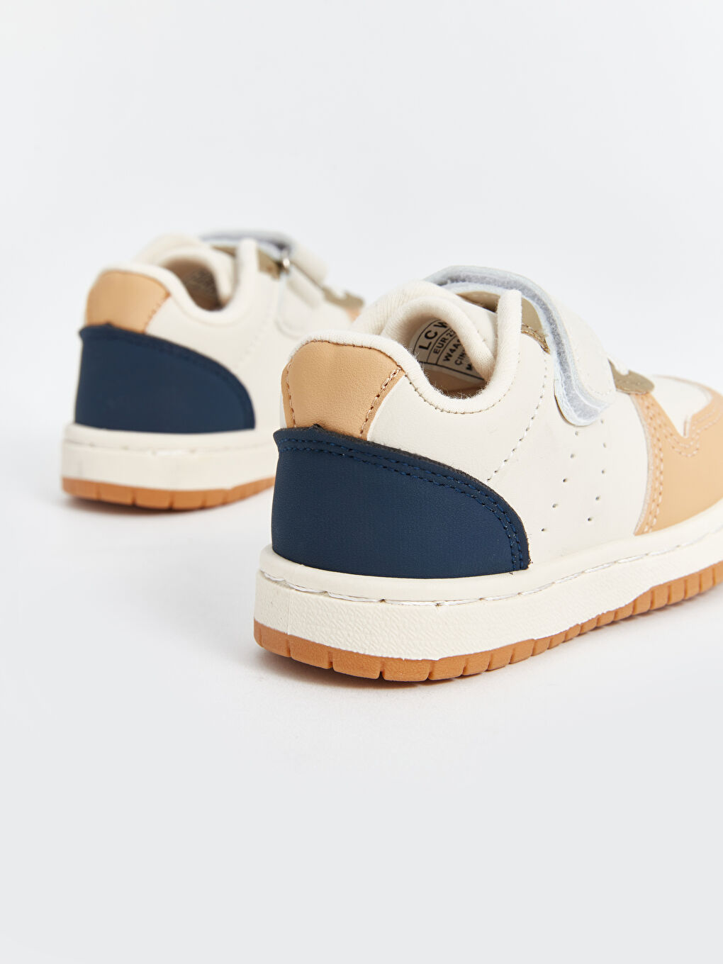LCW STEPS Hook-and-Loop Color Block Baby Boys' Sneakers -W4AS12Z1-VDJ