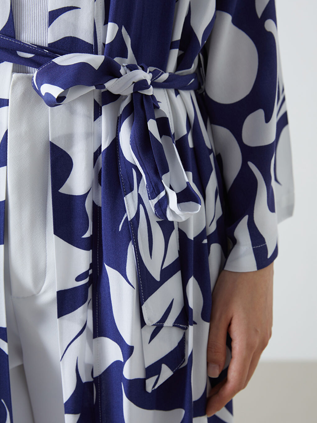 Shawl Collar Patterned Women's Kimono-2