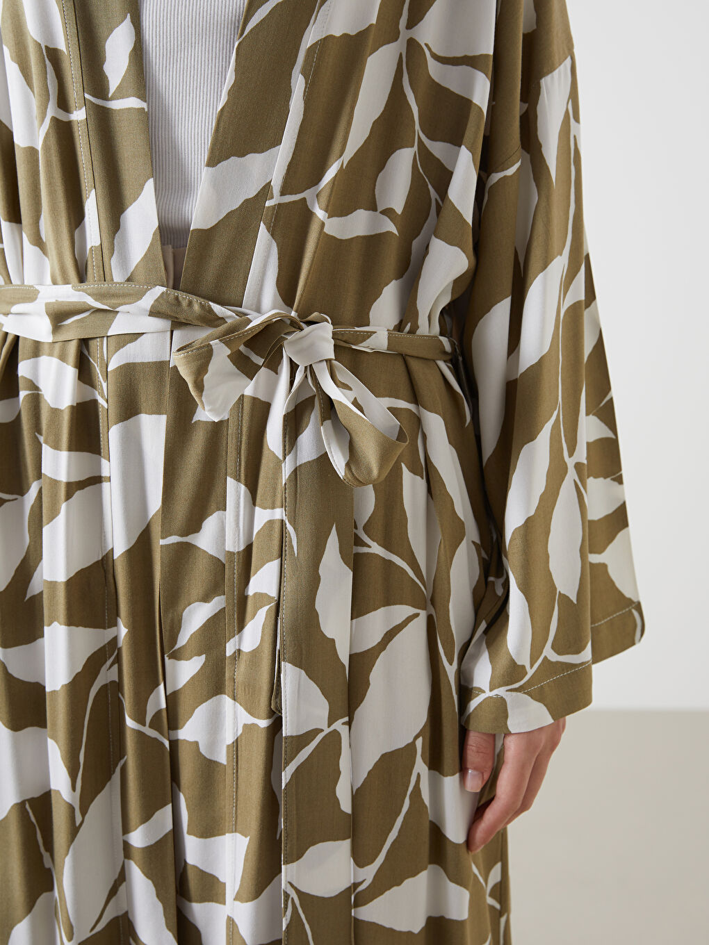 Shawl Collar Patterned Women's Kimono-2