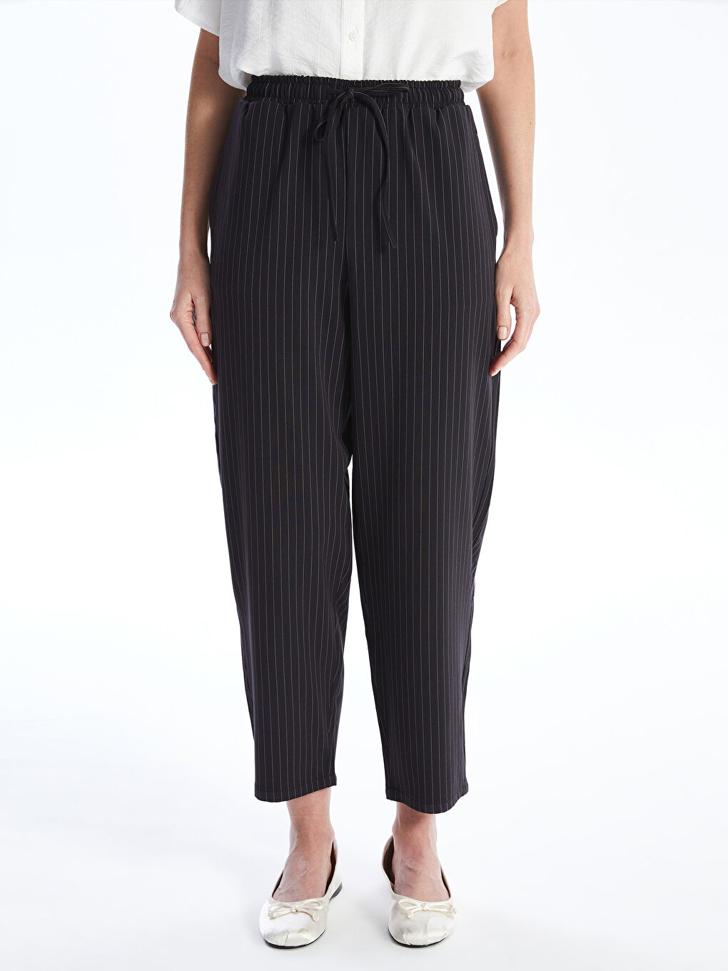 LCWAIKIKI Classic Elastic Waist Carrot Fit Striped Women's Trousers -W4AT49Z8-LGS