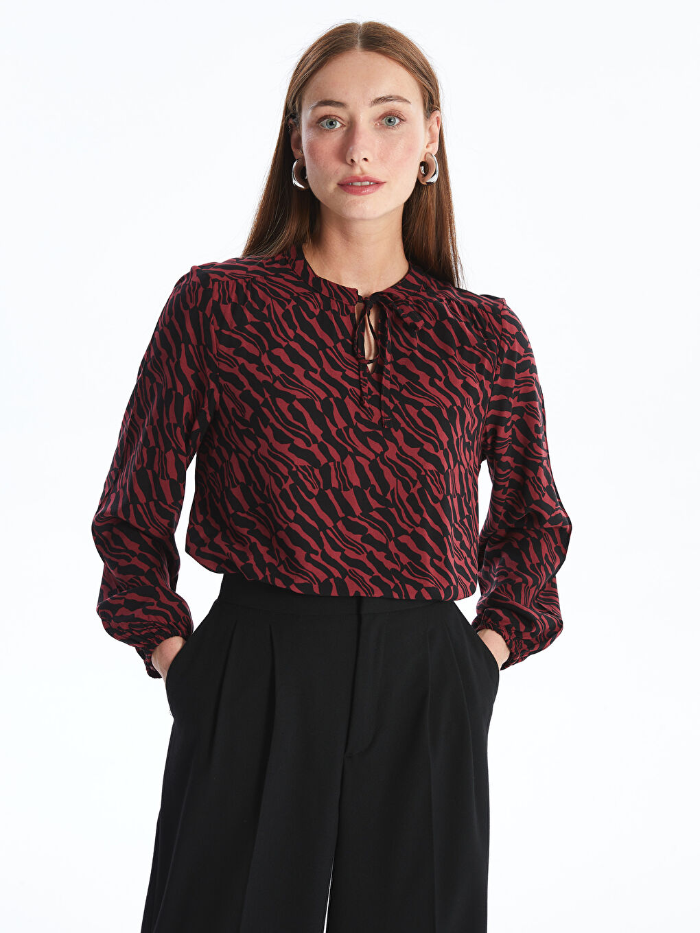 LCWAIKIKI Classic Tie Neck Patterned Long Sleeve Women's Blouse -W4AT52Z8-LQV