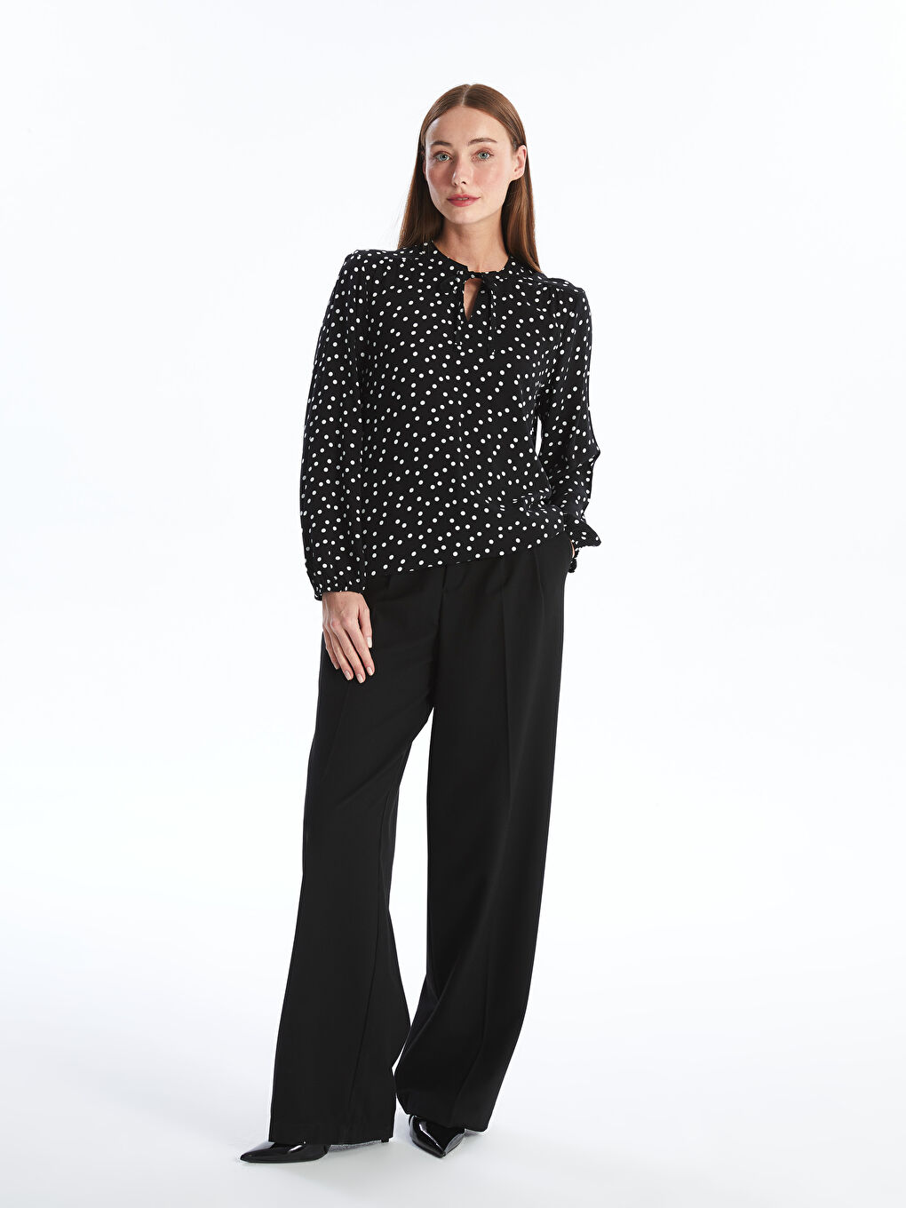 LCWAIKIKI Classic Tie Neck Polka Dot Women's Blouse -W4AT52Z8-LRA