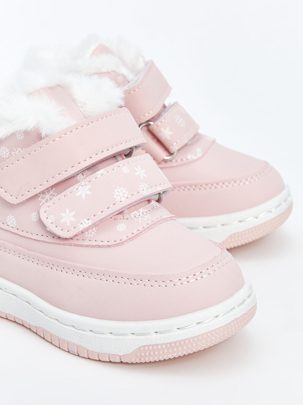 LCW STEPS Hook and Loop Baby Girls' Sneakers -W4AT84Z1-GA3