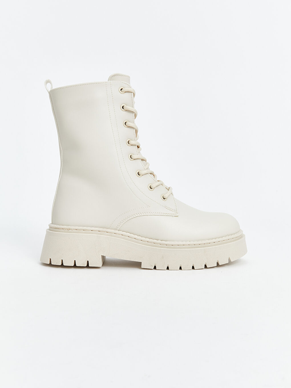 Bej Deri Görünümlü Bağcıklı Kadın Kar Botu-1