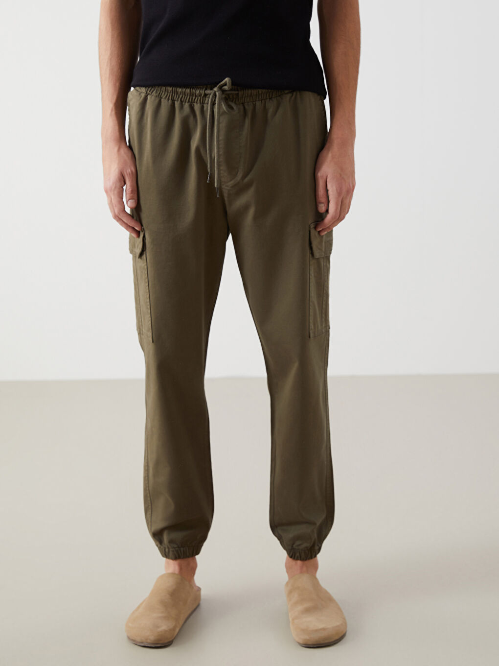 Slim Fit Men's Cargo Trousers-1