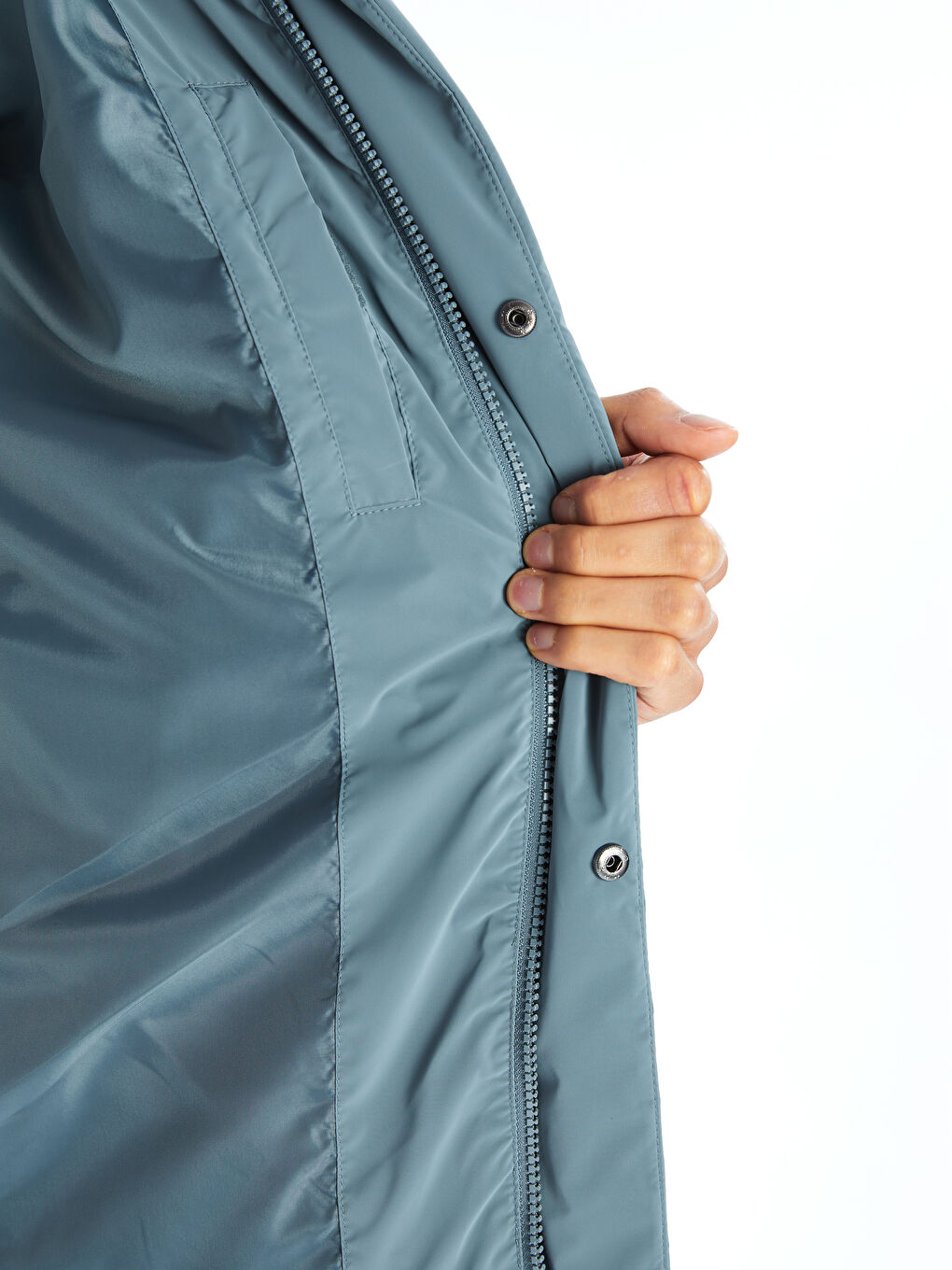 Мужской пуховик свободного кроя с капюшоном-3