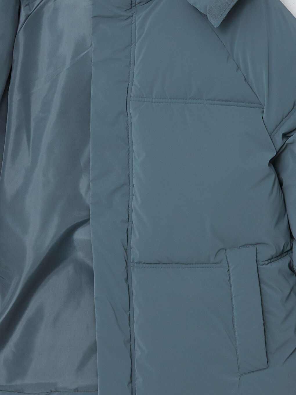 Мужской пуховик свободного кроя с капюшоном-8