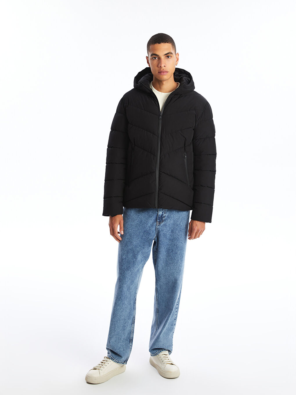 Standart Kalıp Kapüşonlu Erkek Şişme Mont-1