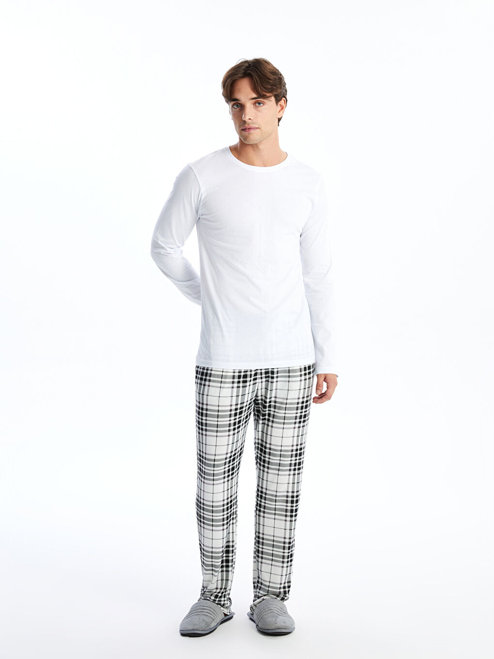 بنطلون بيجاما للرجال بنقشة المربعات بقصة عادية
