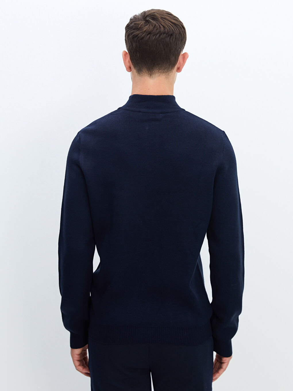 سترة تريكو كم طويل بياقة قمع للرجال-2