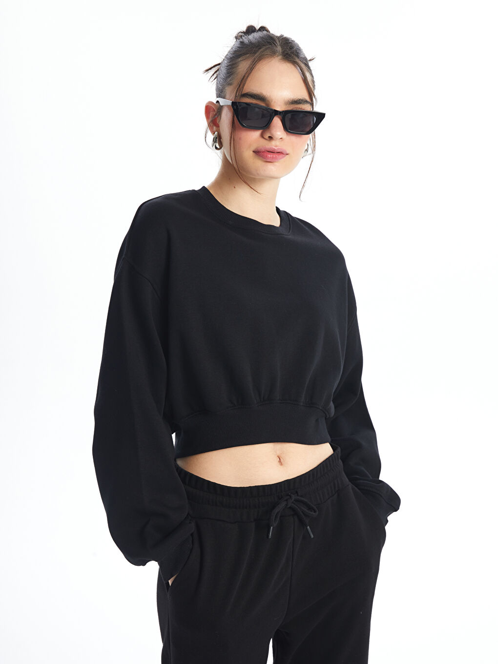 XSIDE Yeni Siyah Bisiklet Yaka Düz Oversize Crop Kadın Sweatshirt