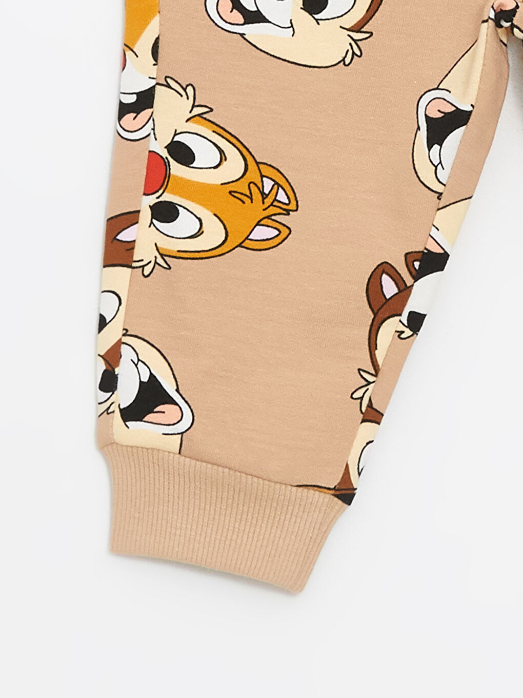 LCW baby Bej Baskılı Bisiklet Yaka Uzun Kollu Chip and Dale Baskılı Erkek Bebek Sweatshirt ve Eşofman Alt 2'li Takım - 7