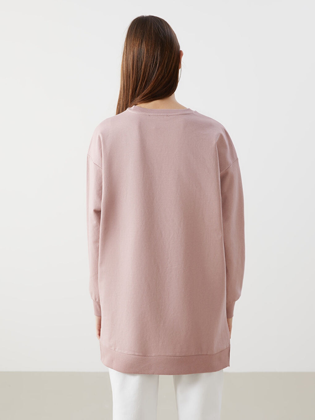 LCWAIKIKI Basic Pembe Bisiklet Yaka Pul İşlemeli Oversize Kadın Sweatshirt Tunik - 3