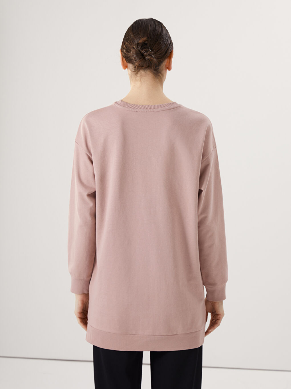 LCWAIKIKI Basic Pembe Bisiklet Yaka Pul İşlemeli Oversize Kadın Sweatshirt Tunik - 3