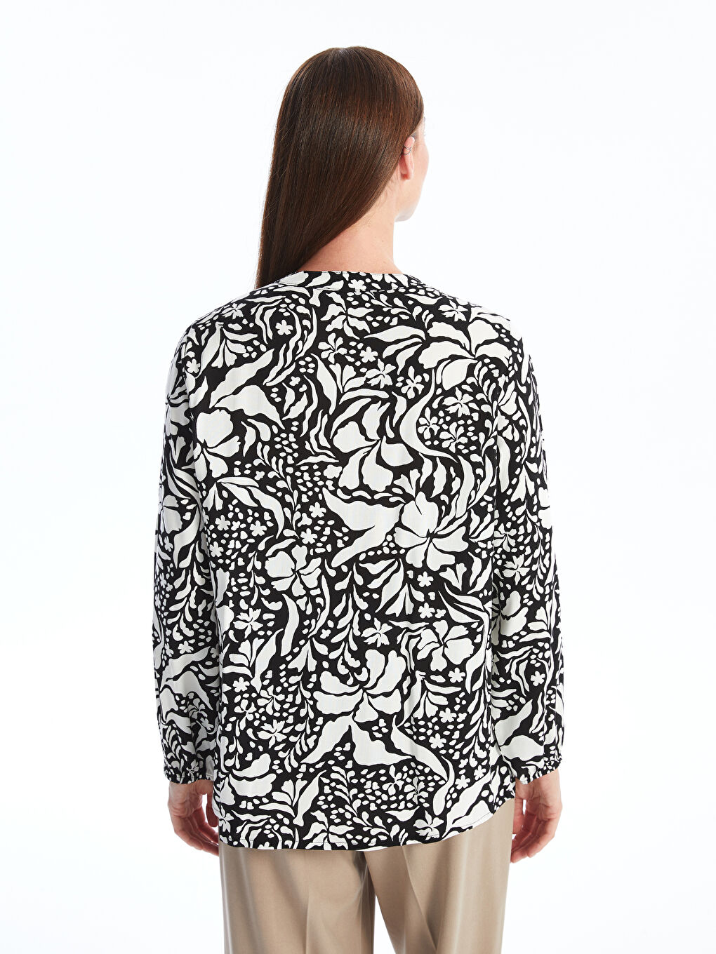 LCWAIKIKI Classic Tie Neck Patterned Women's Blouse -W4BQ69Z8-LU7