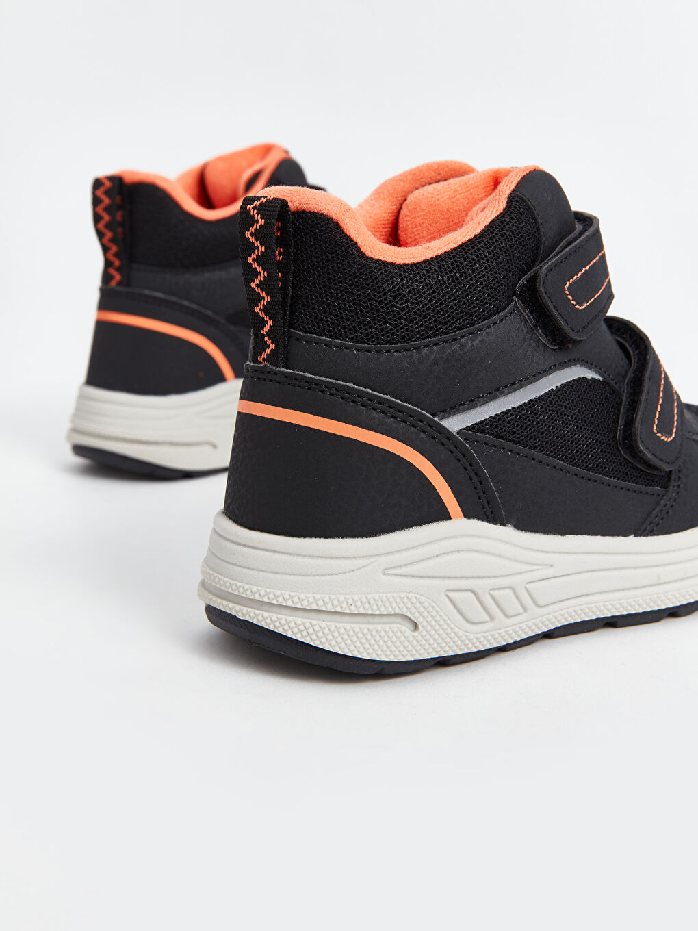 Cırt Cırtlı Erkek Çocuk Bot-4