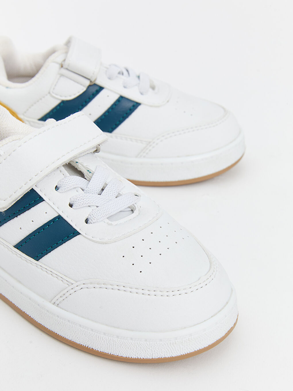 Laces & Hook-and-Loop Boys' Sneakers-2