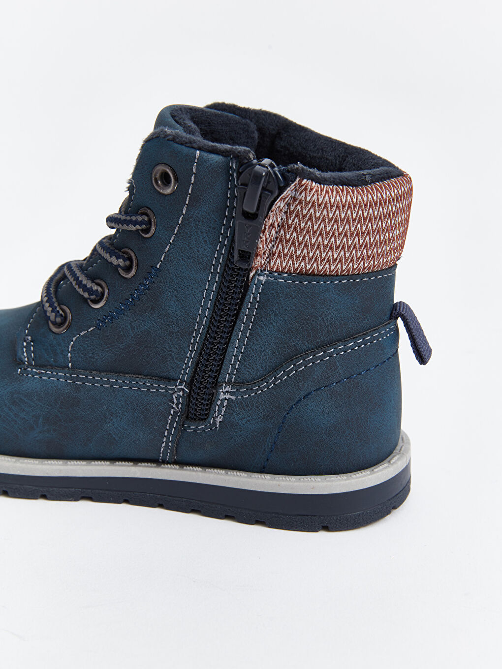 LCW STEPS بوط أولاد صغار بالخيط -W4BU52Z1-YGH