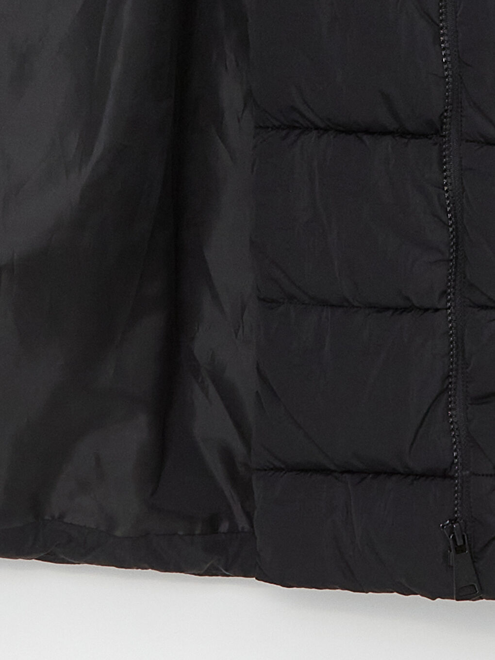 LCWAIKIKI Classic Ženska Puffer Jakna s Detaljima od Krzna -W4BV15Z8-CVL