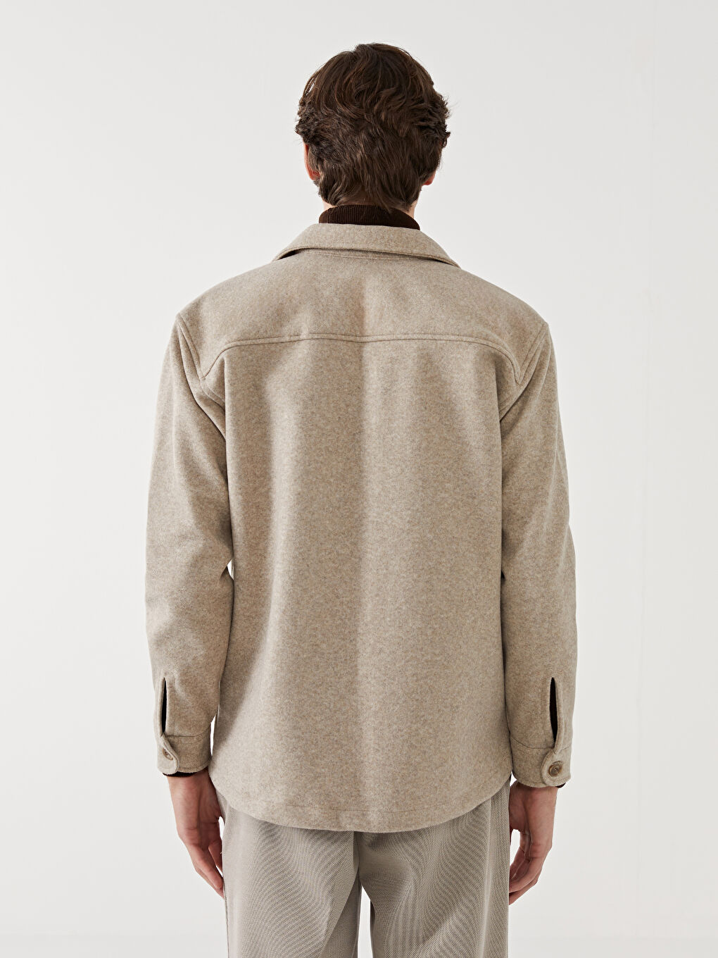 قميص جاكيت كم طويل بقصة عادية للرجال-3