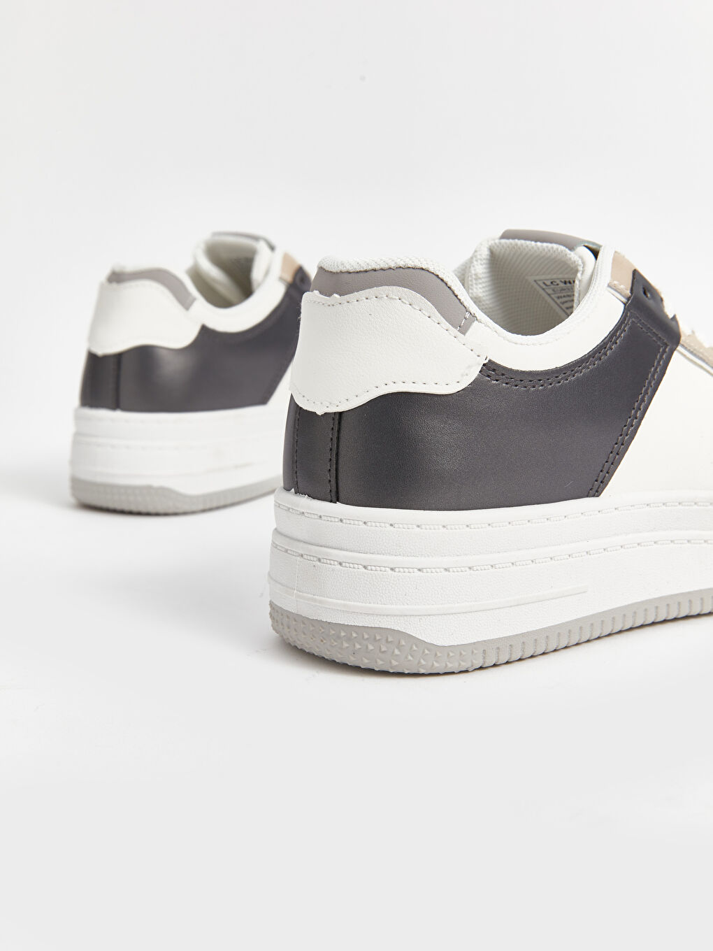 سنيكرز للسيدات بأربطة-4