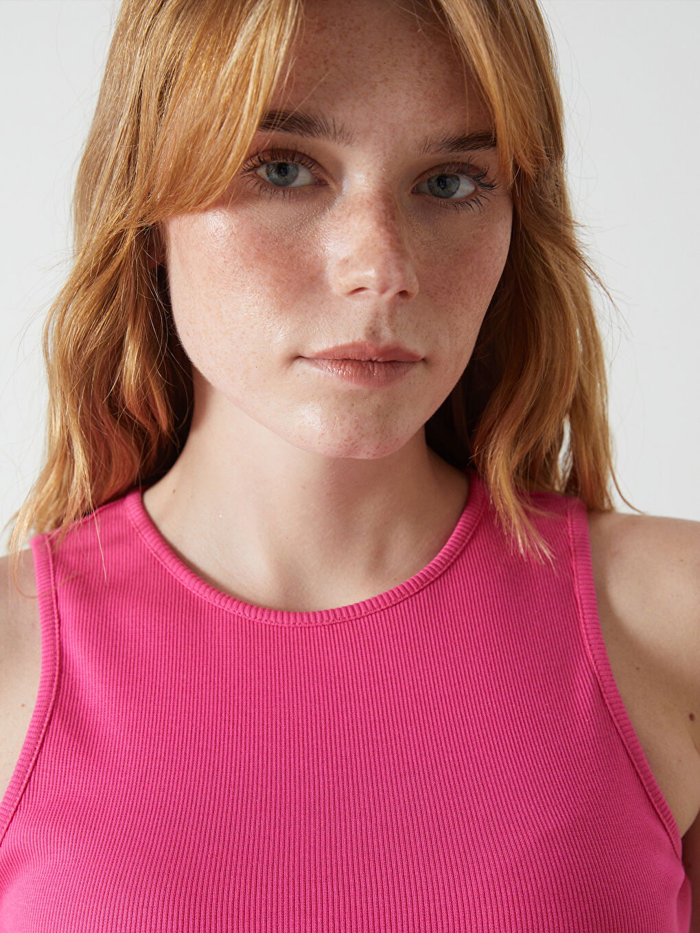 تانك توب للسيدات قصير بتصميم مضلع وياقة دائرية-2