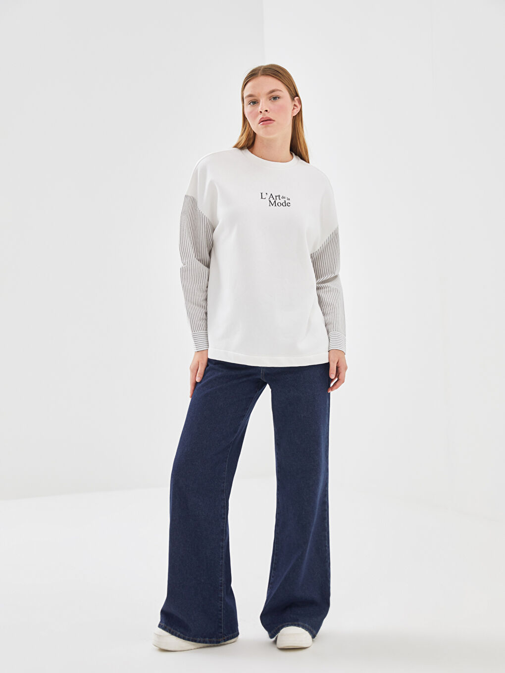 LCW Vision Ekru Bisiklet Yaka Baskılı Oversize Kadın Kalın Sweatshirt - 1