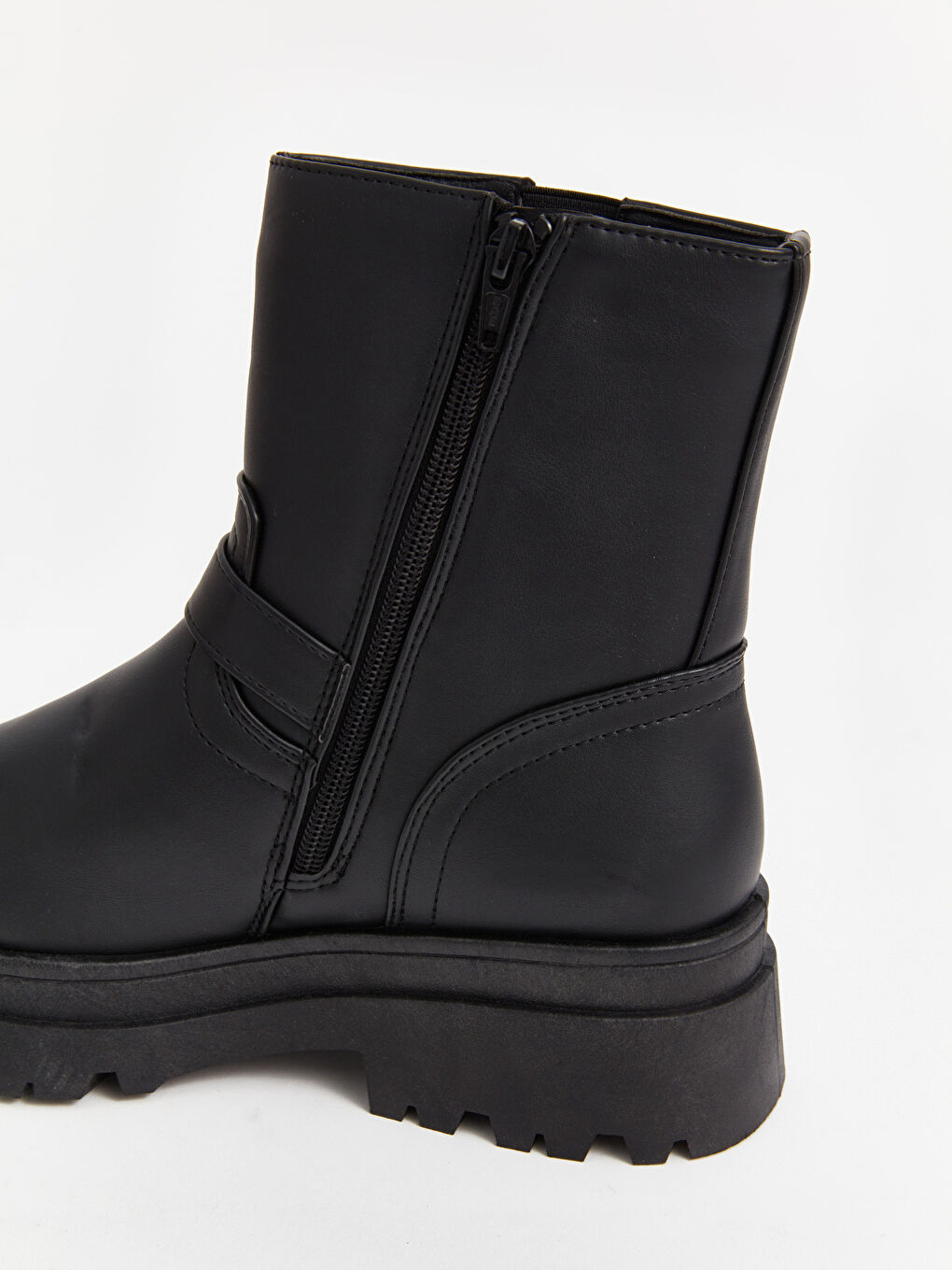 LC WAIKIKI Leather-Look Women's Boots -W4CB20Z8-CVL