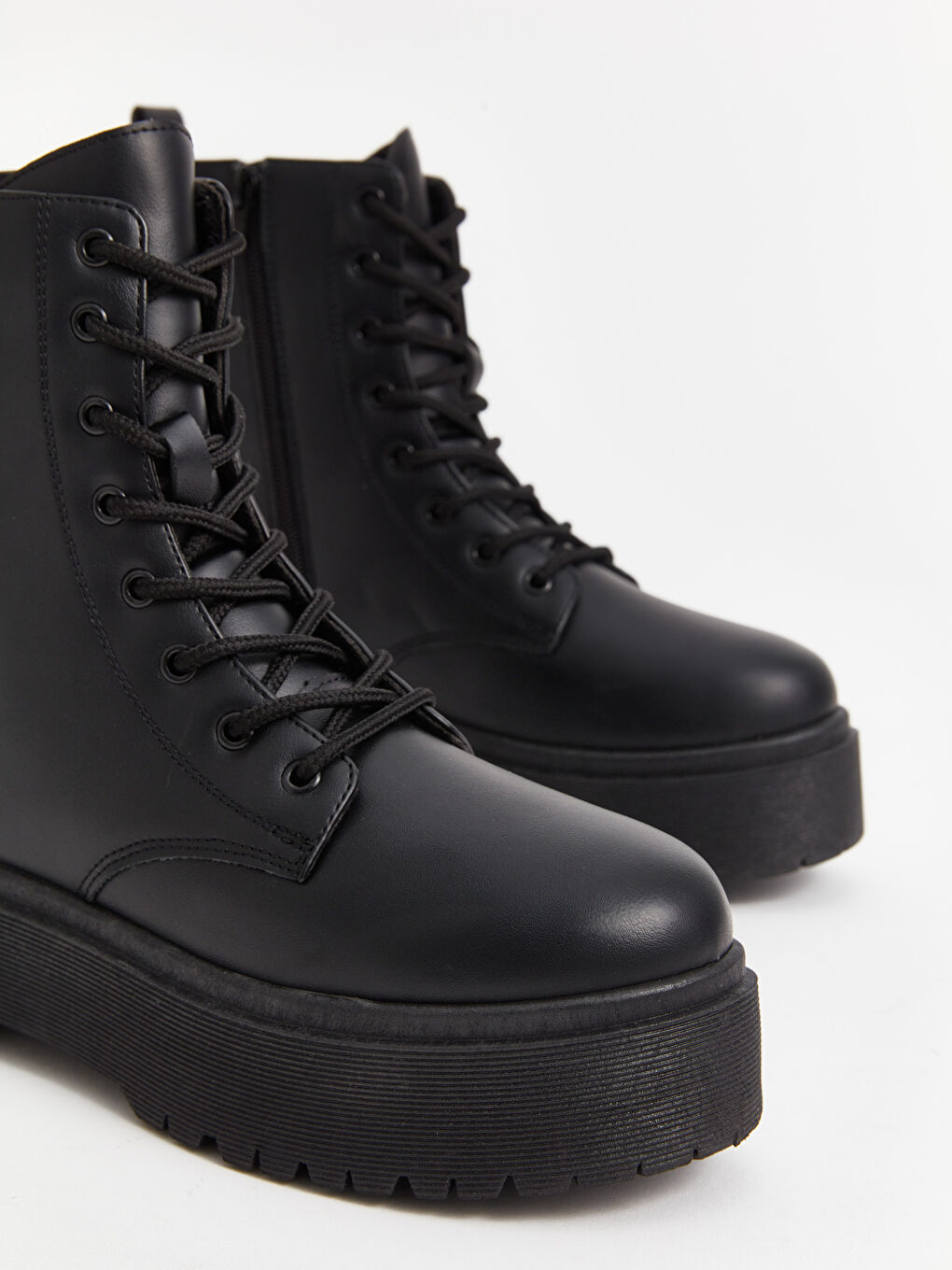 LC Waikiki Faux Leather Women's Lace-Up Snow Boots -W4CC18Z8-HUC