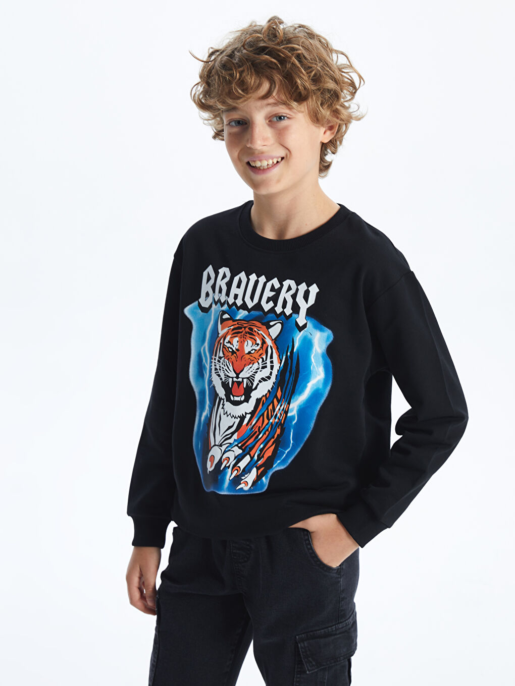 LCW Kids Yeni Siyah Bisiklet Yaka Erkek Çocuk Sweatshirt