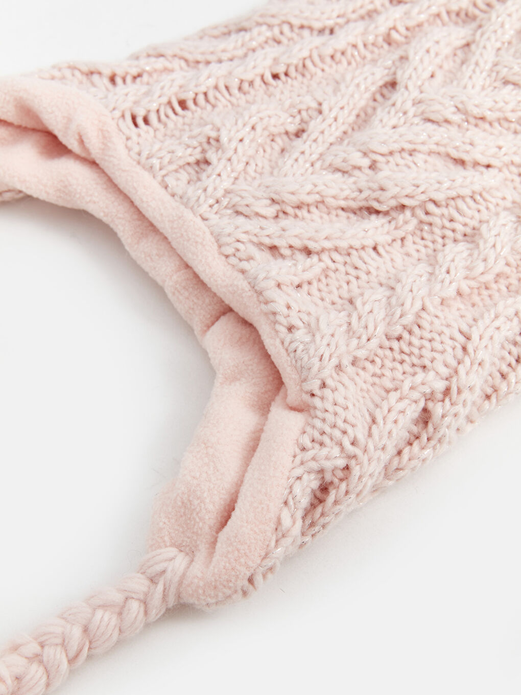 Кестеленген помпонды қыздарға арналған бини шапка-2