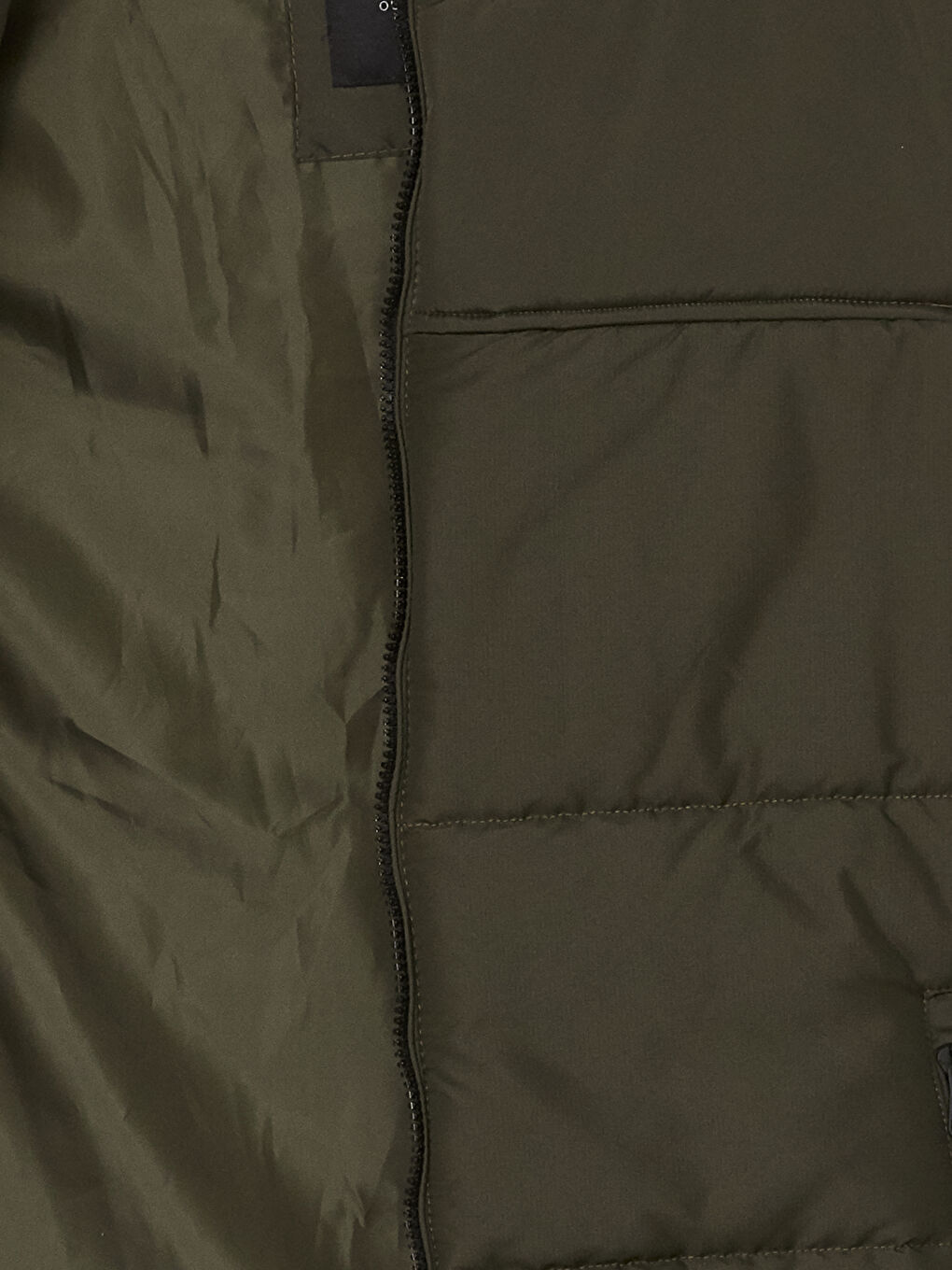Gilet Doudoune à Col Cheminée pour Hommes Coupe Standard-7