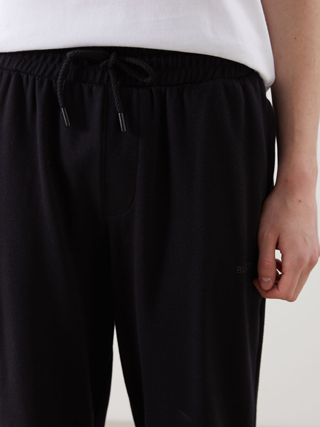 بنطلون رياضي للرجال بقصة عادية-2