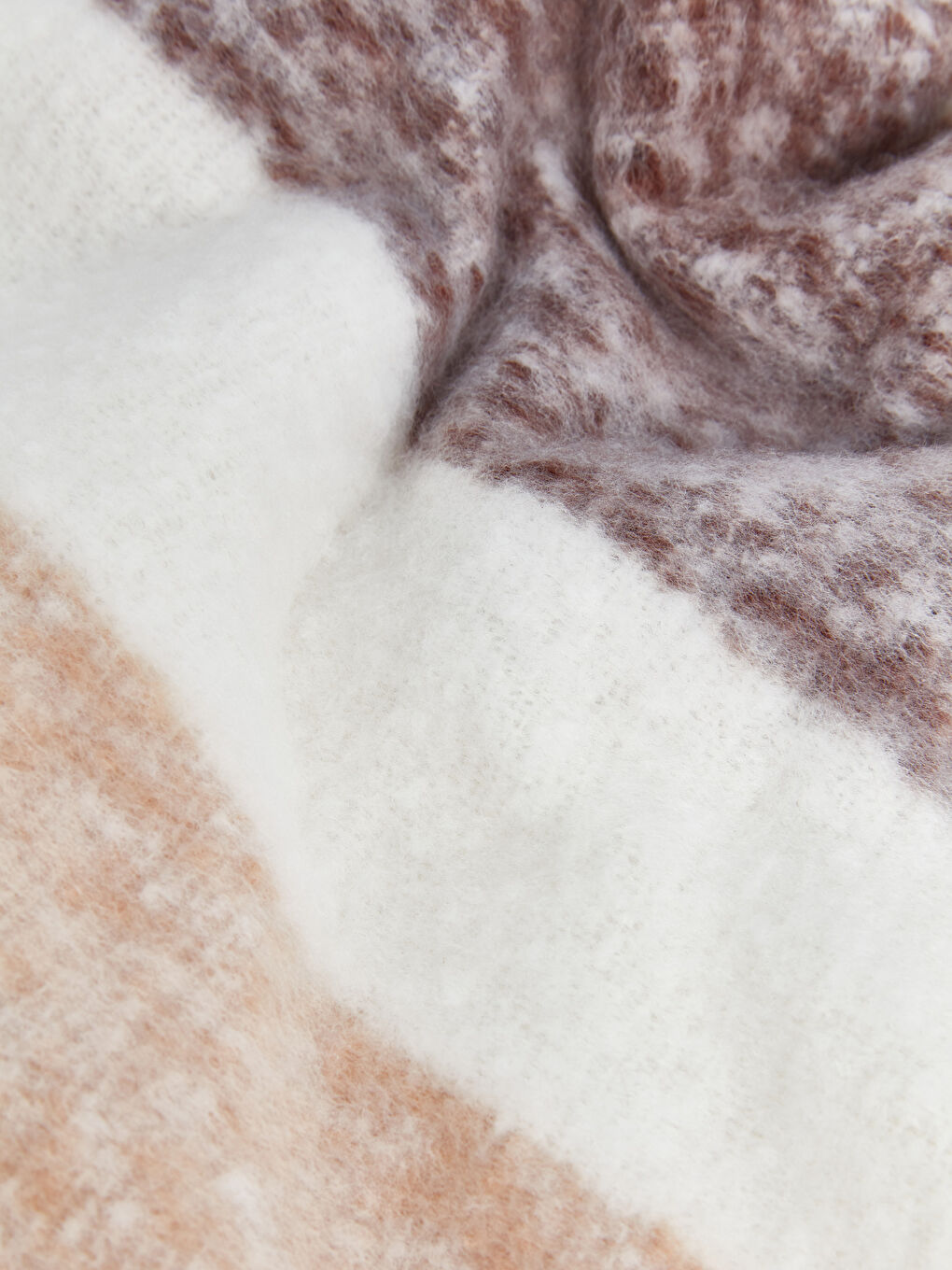 Striped Tasseled Women's Scarf-2