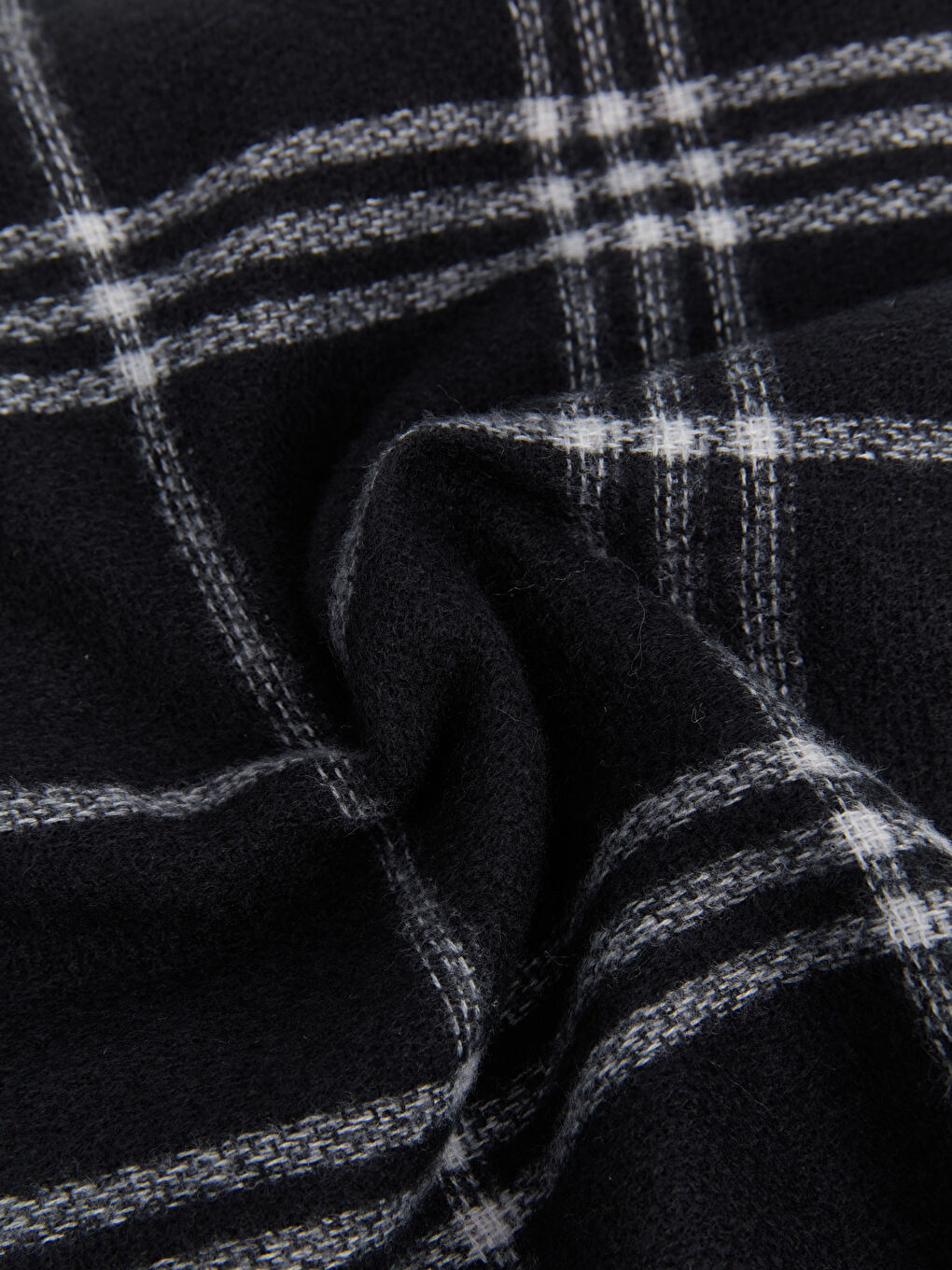 Tasseled Women's Scarf-2