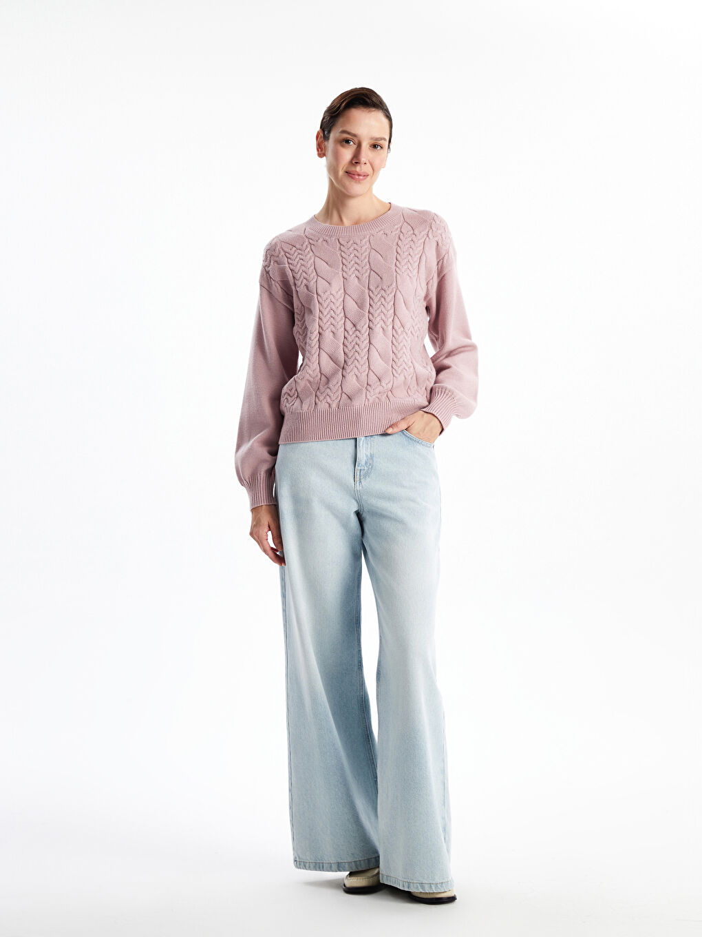 LCWAIKIKI Classic Crew Neck Textured Women's Knitwear Sweater -W4CL62Z8-FKK