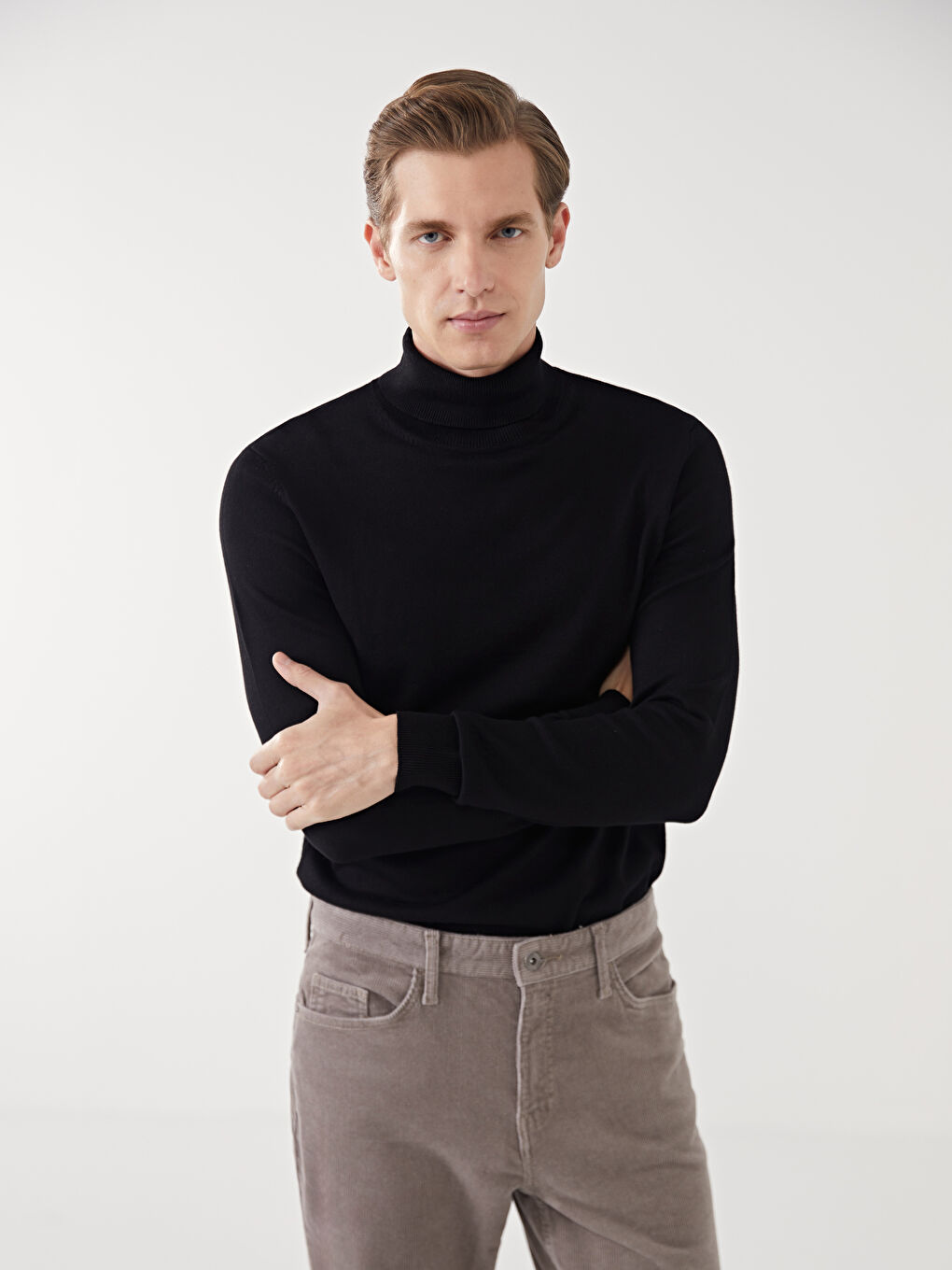 LCWAIKIKI Classic Turtleneck Long Sleeve Men's Knitwear Sweater -W4CM09Z8-CVL