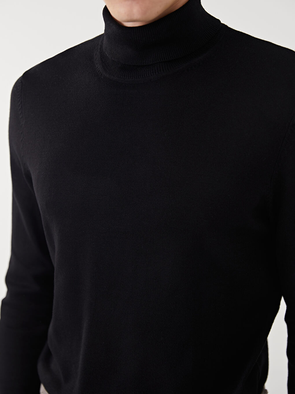LCWAIKIKI Classic Turtleneck Long Sleeve Men's Knitwear Sweater -W4CM09Z8-CVL