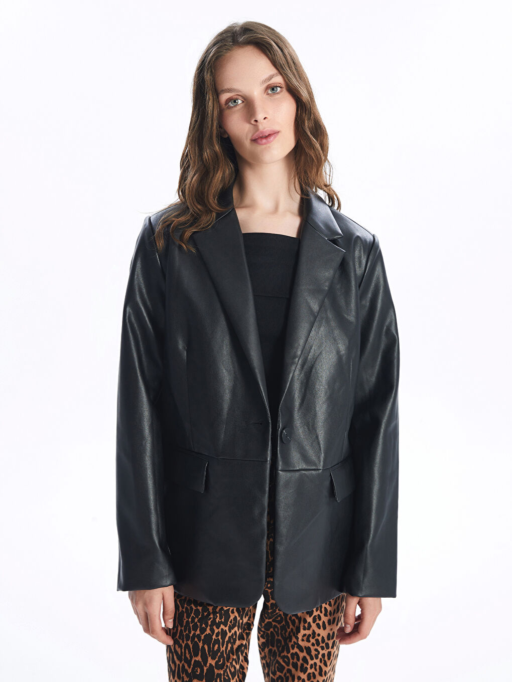 Siyah Düz Uzun Kollu Deri Görünümlü Kadın Blazer Ceket-2