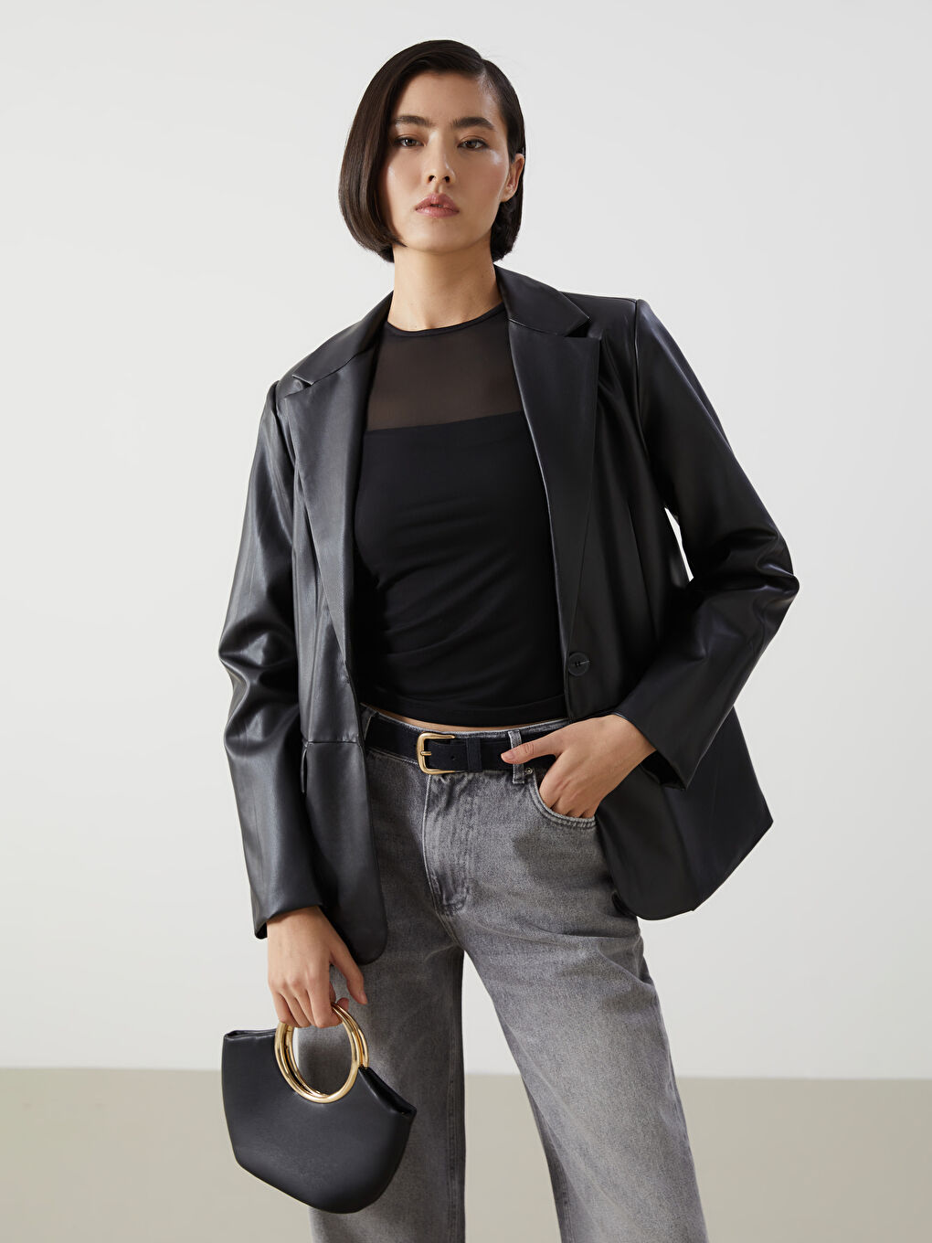 Siyah Düz Uzun Kollu Deri Görünümlü Kadın Blazer Ceket-1