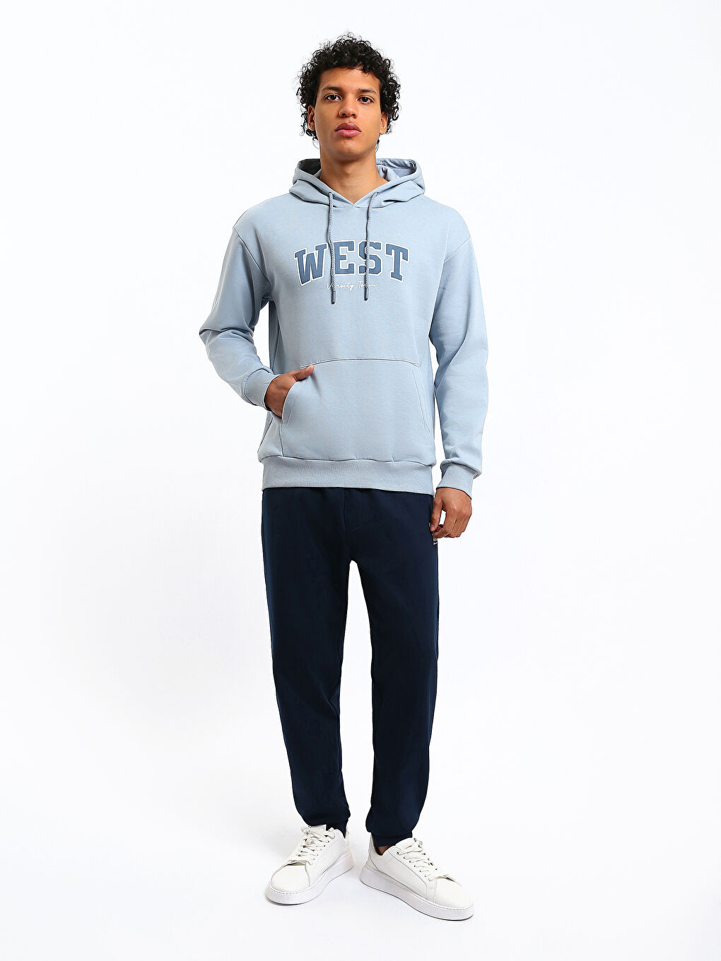 سويت شيرت مطبوع كم طويل بكابوش للرجال-1