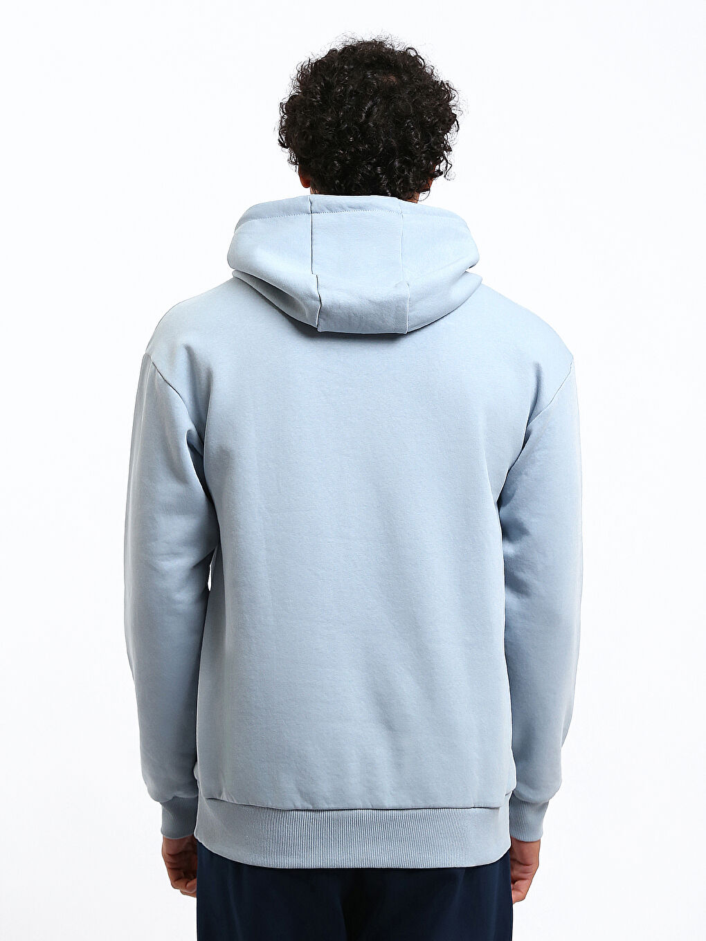 سويت شيرت مطبوع كم طويل بكابوش للرجال-4