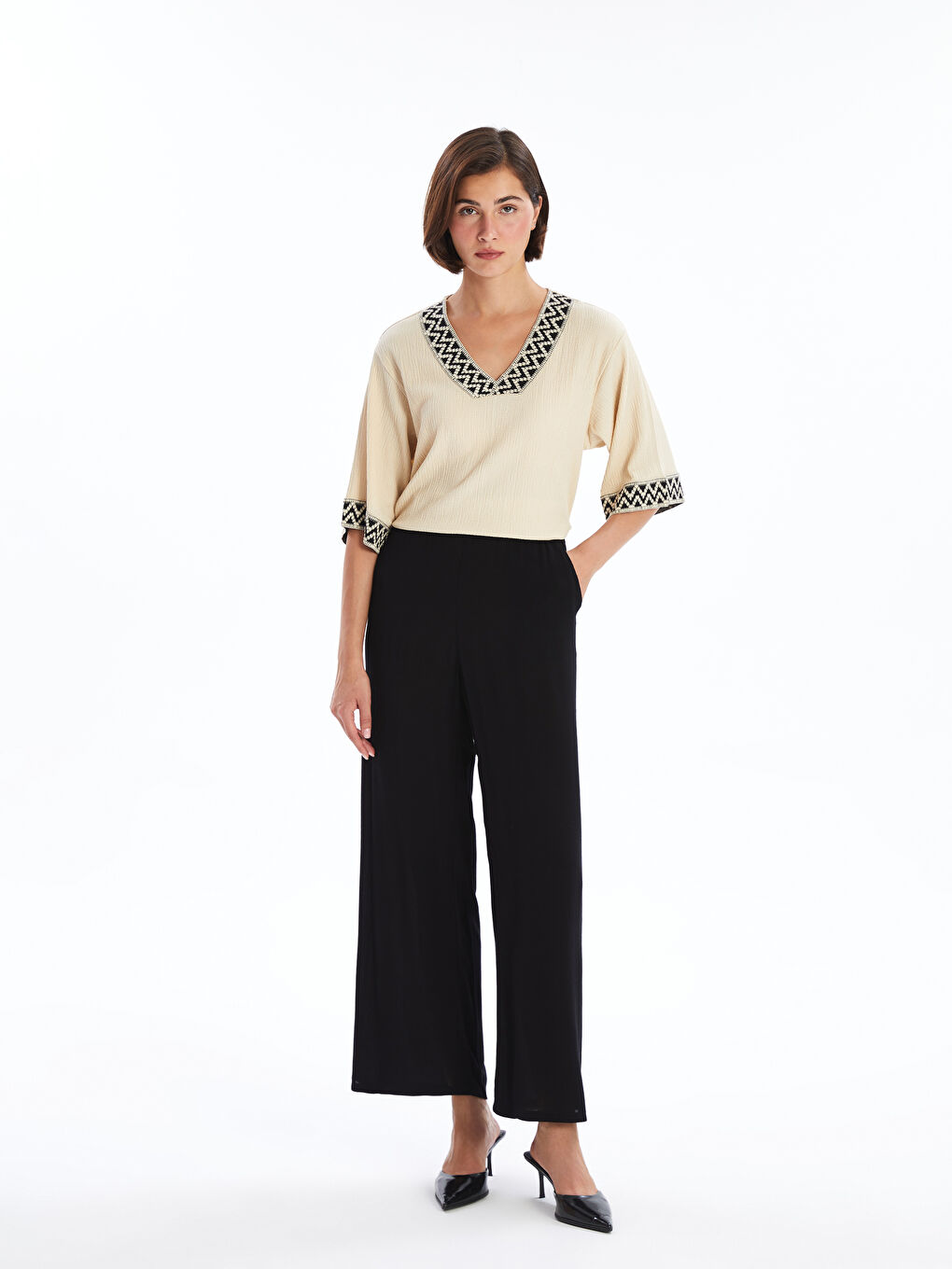 LCWAIKIKI Classic Pantalone sa elastičnim strukom i širokim nogavicama za žene -W4CP76Z8-CVL