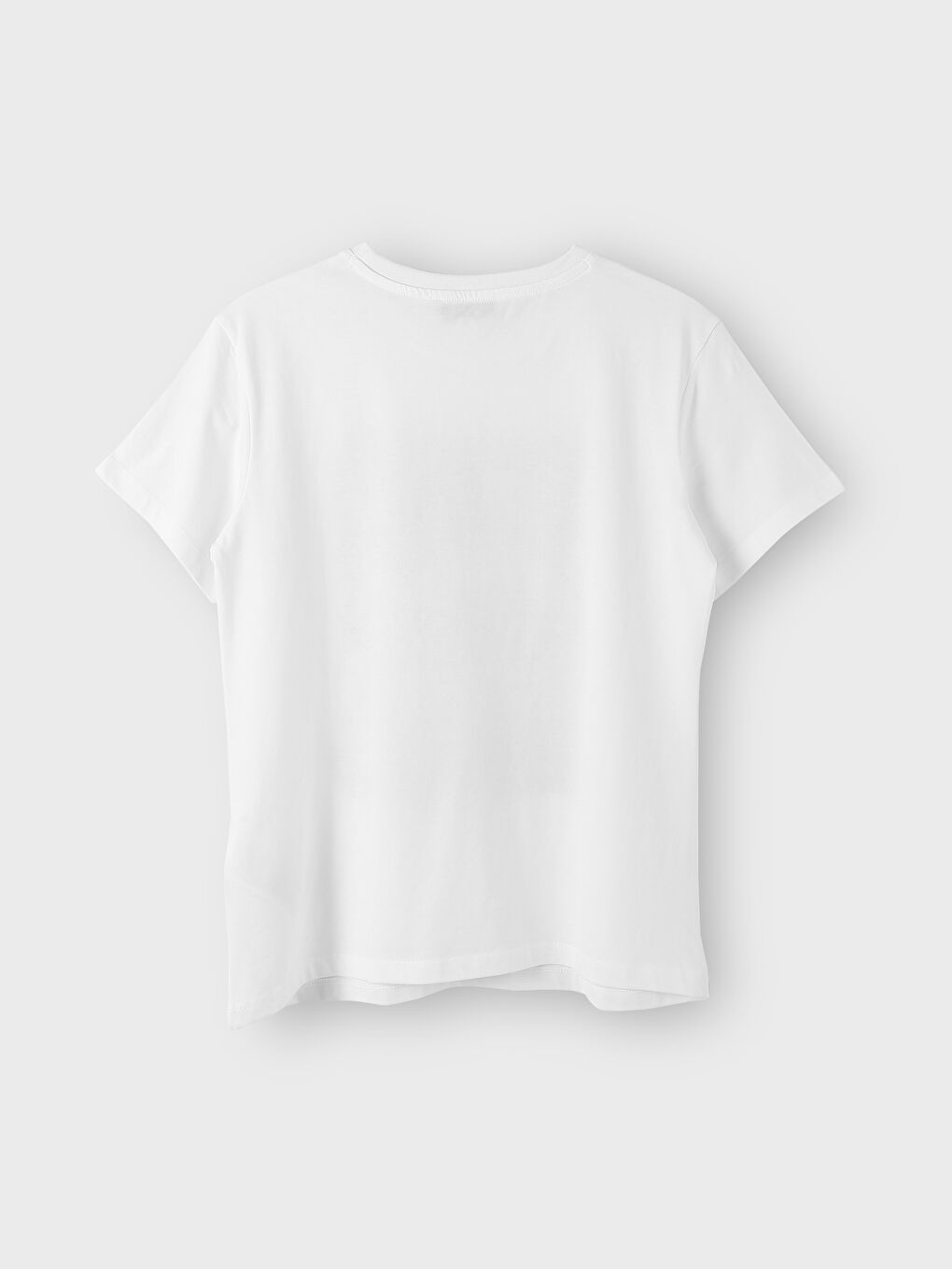 تيشيرت نسائي برقبة دائرية وأكمام قصيرة مطبوع-1