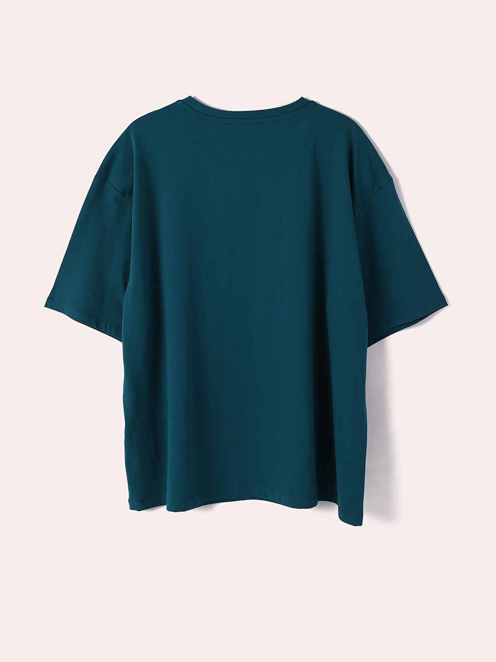 تيشيرت نسائي واسع الحجم بطبعة برقبة دائرية وأكمام قصيرة-1