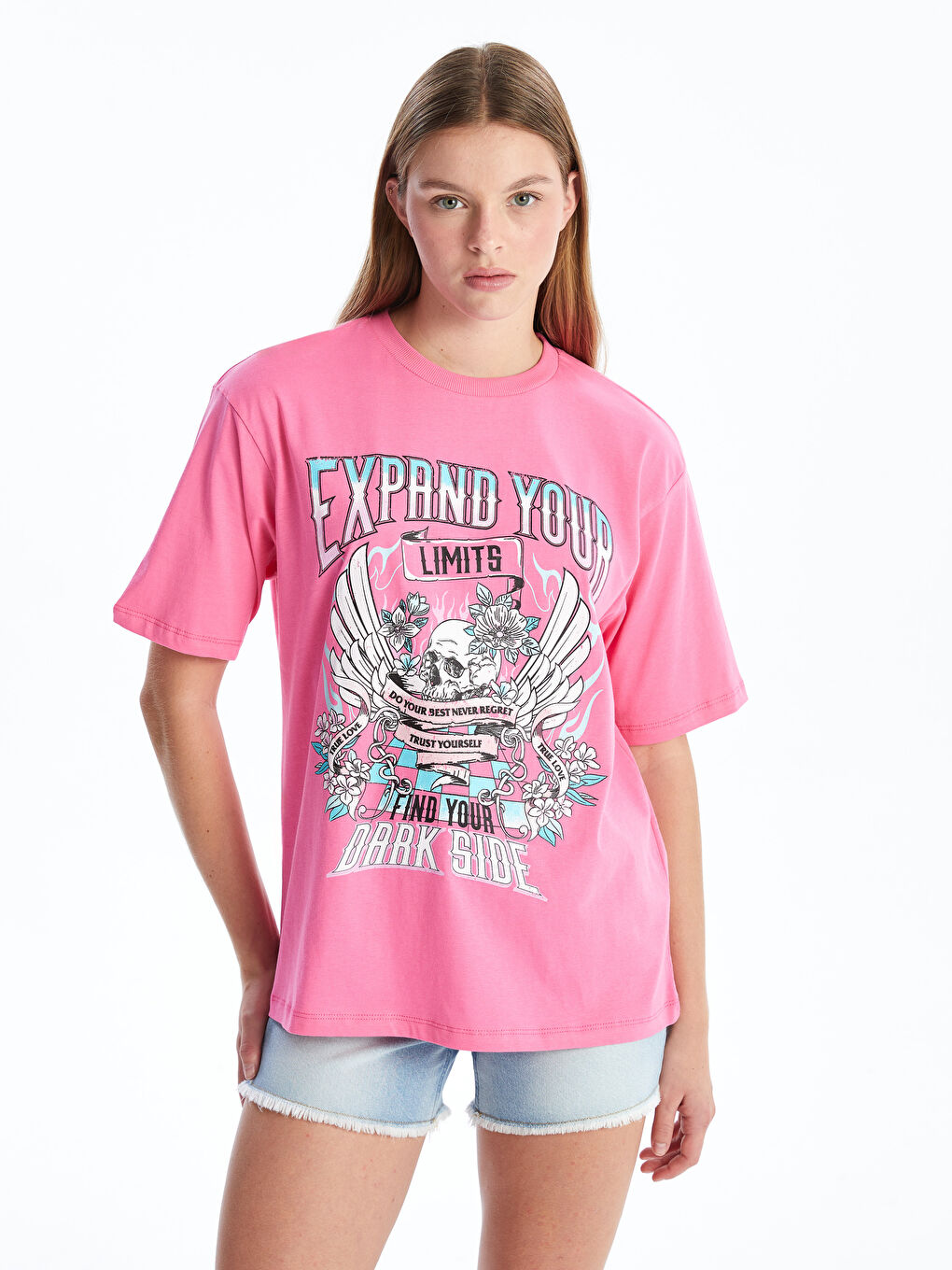 მრგვალი საყელო ნაბეჭდი მოკლე სახელო ქალებისთვის მაისური