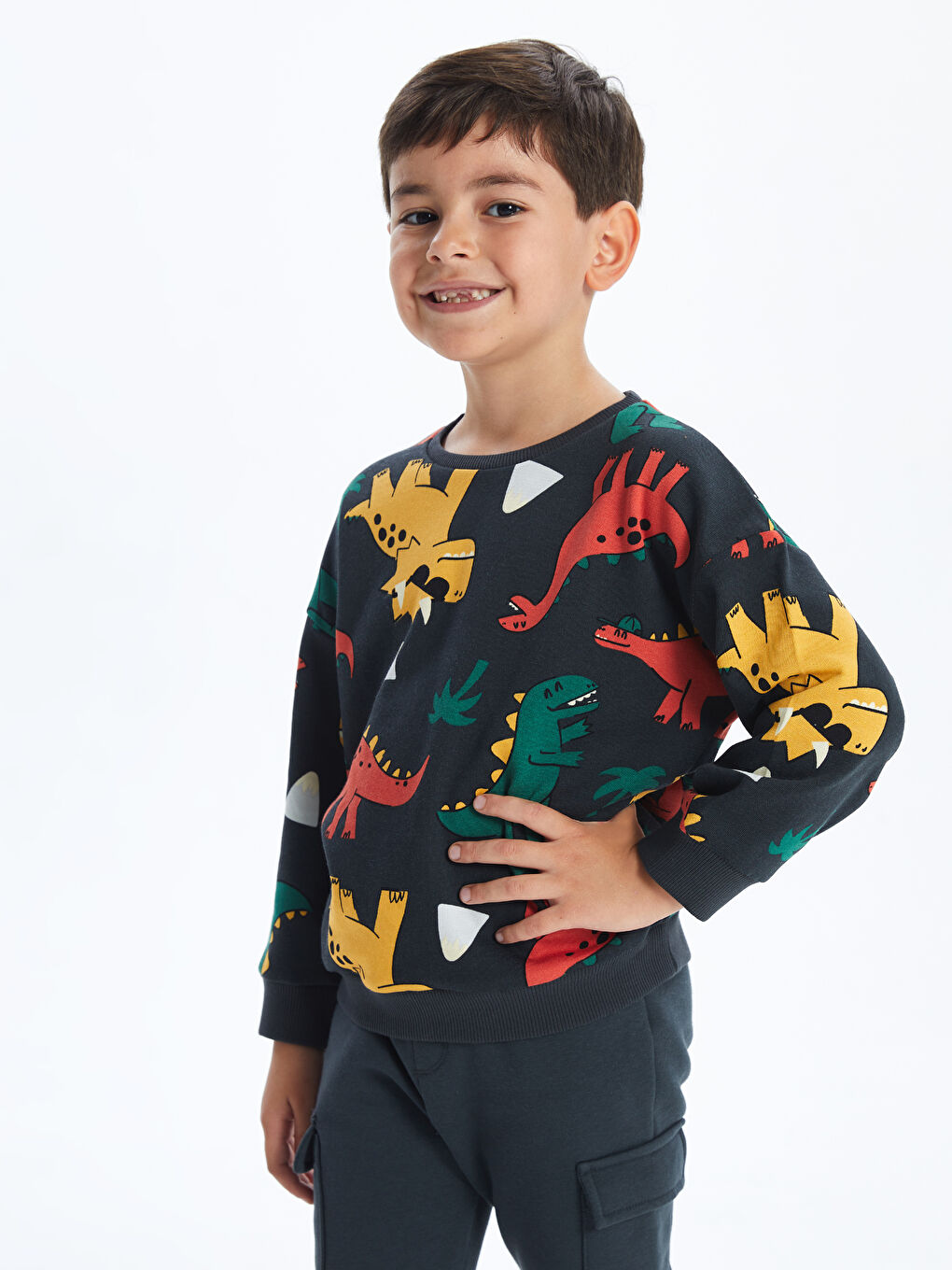 LCW Kids Antrasit Bisiklet Yaka Baskılı Erkek Çocuk Sweatshirt