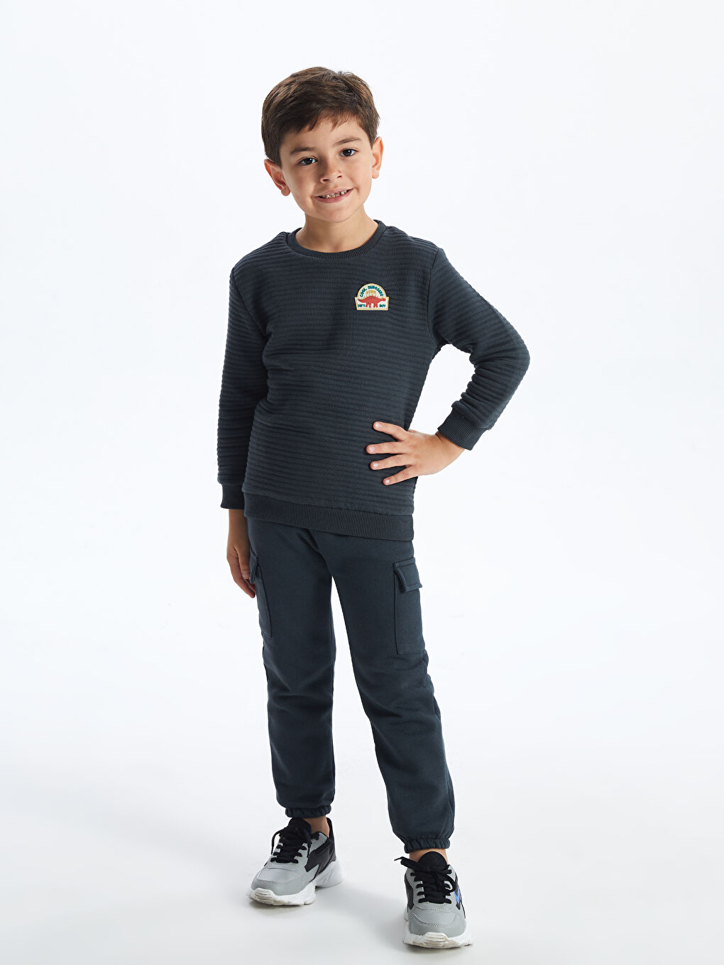 LCW Kids Antrasit Bisiklet Yaka Baskılı Uzun Kollu Erkek Çocuk Sweatshirt - 1